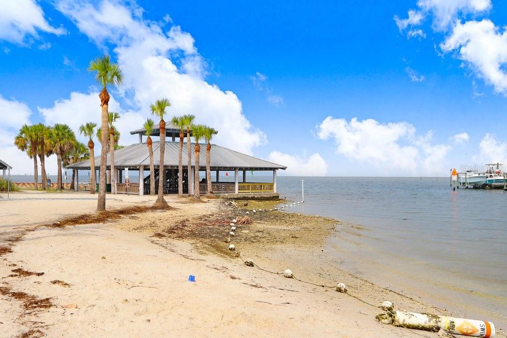 Image 29 of 33 For 14612 Coral Drive