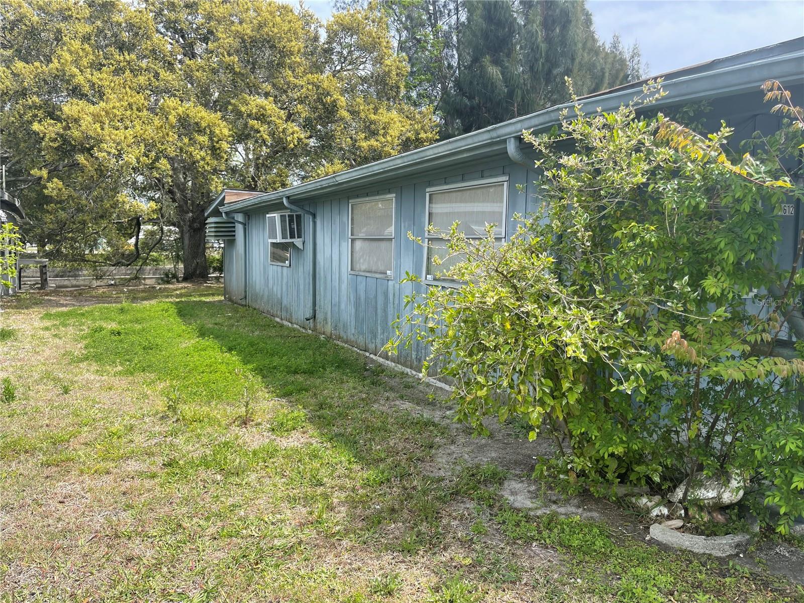 Image 4 of 33 For 14612 Coral Drive