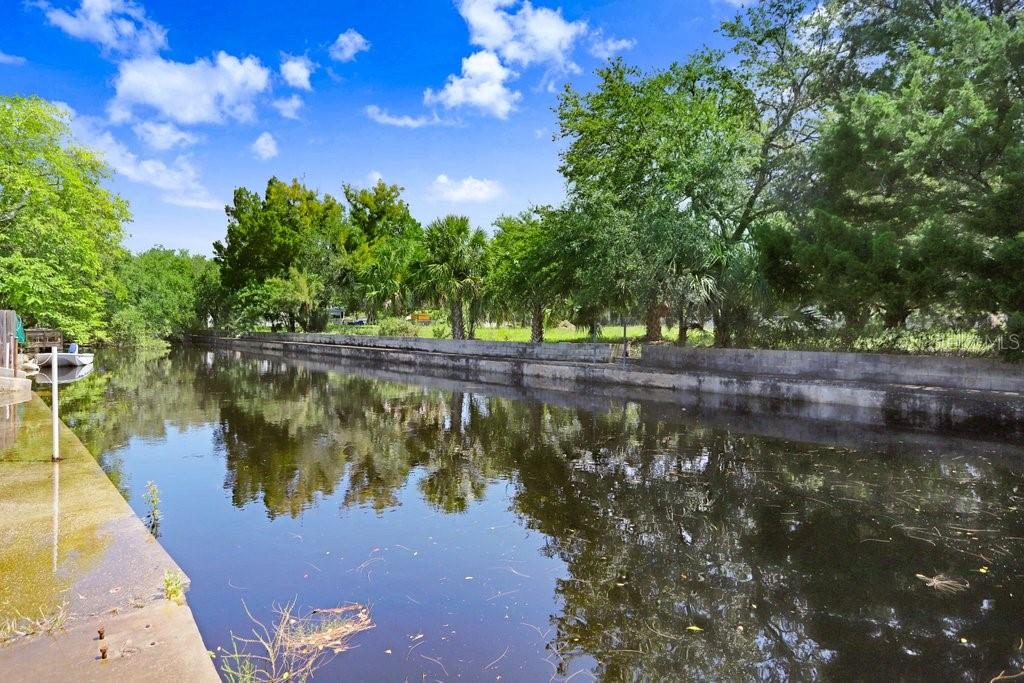 Image 5 of 33 For 14612 Coral Drive