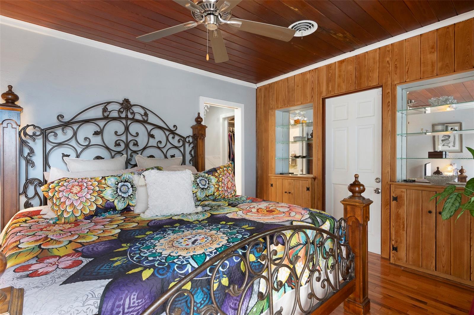 Image 20 of 38 For 4526 1st Avenue N