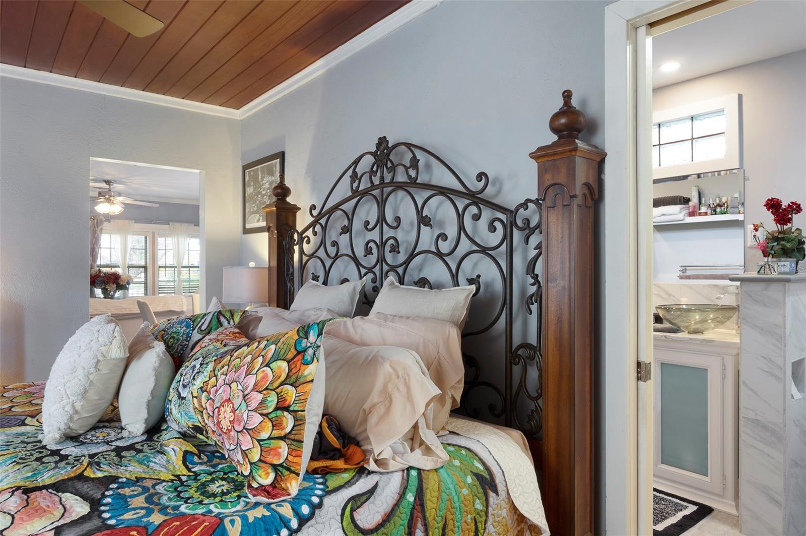 Image 21 of 38 For 4526 1st Avenue N