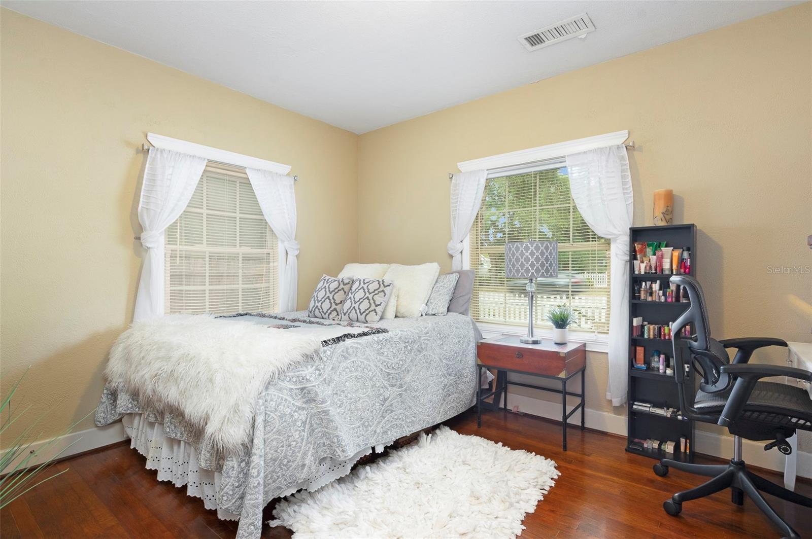 Image 25 of 38 For 4526 1st Avenue N