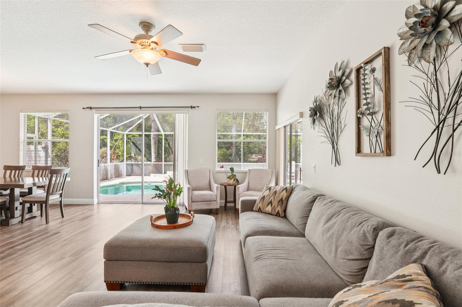 Image 11 of 80 For 5504 Lake Leta Boulevard