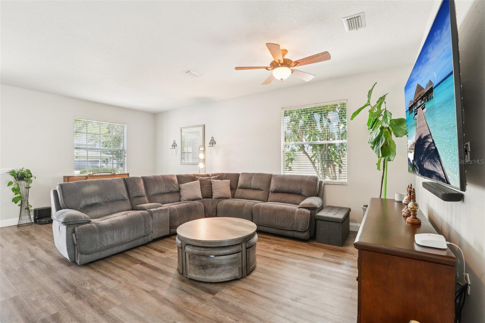 Image 12 of 80 For 5504 Lake Leta Boulevard