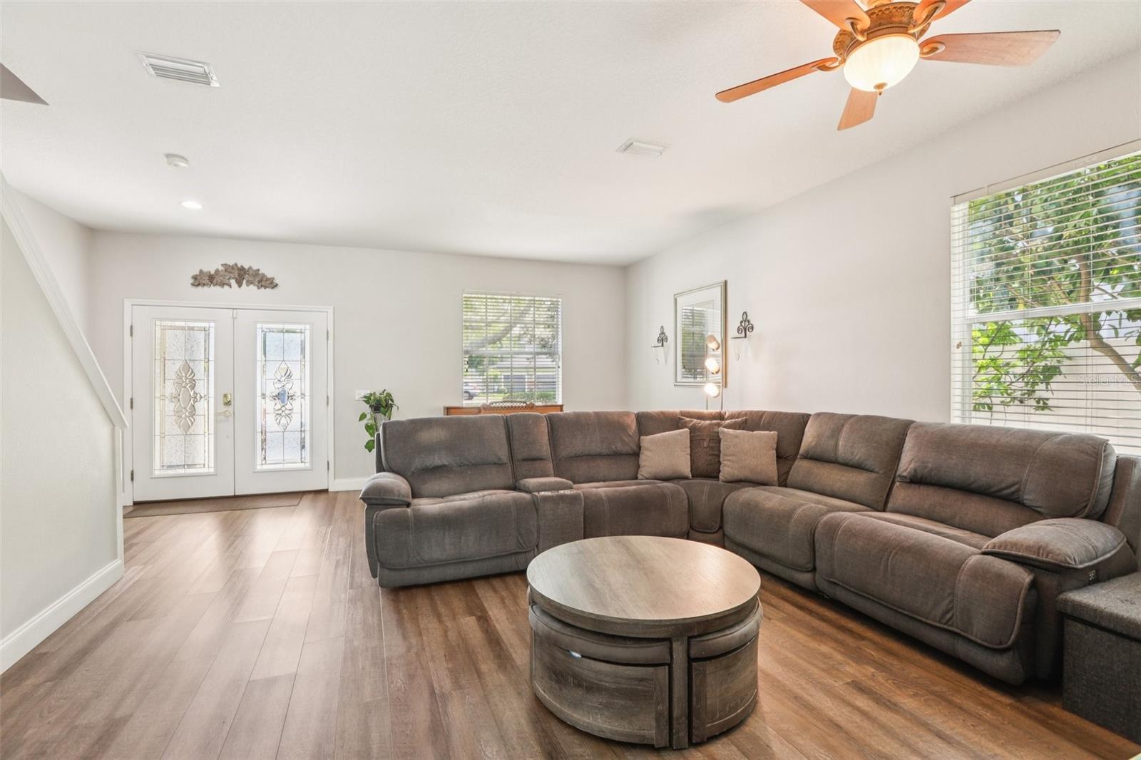 Image 13 of 80 For 5504 Lake Leta Boulevard