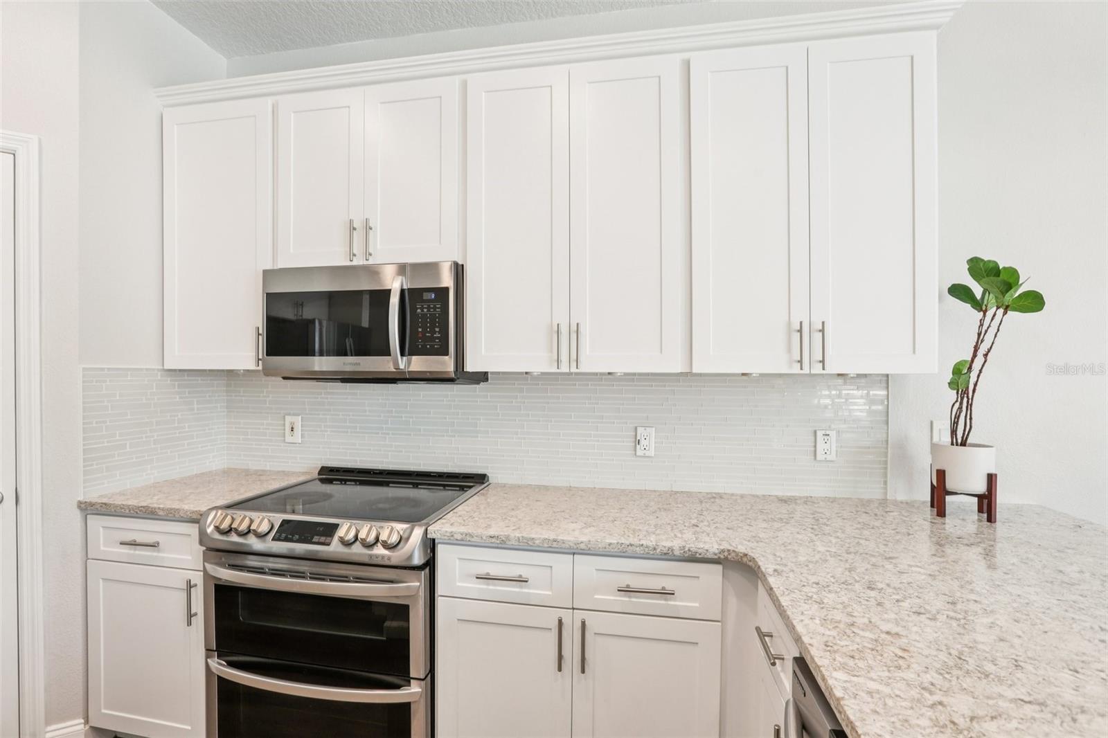 Image 23 of 80 For 5504 Lake Leta Boulevard