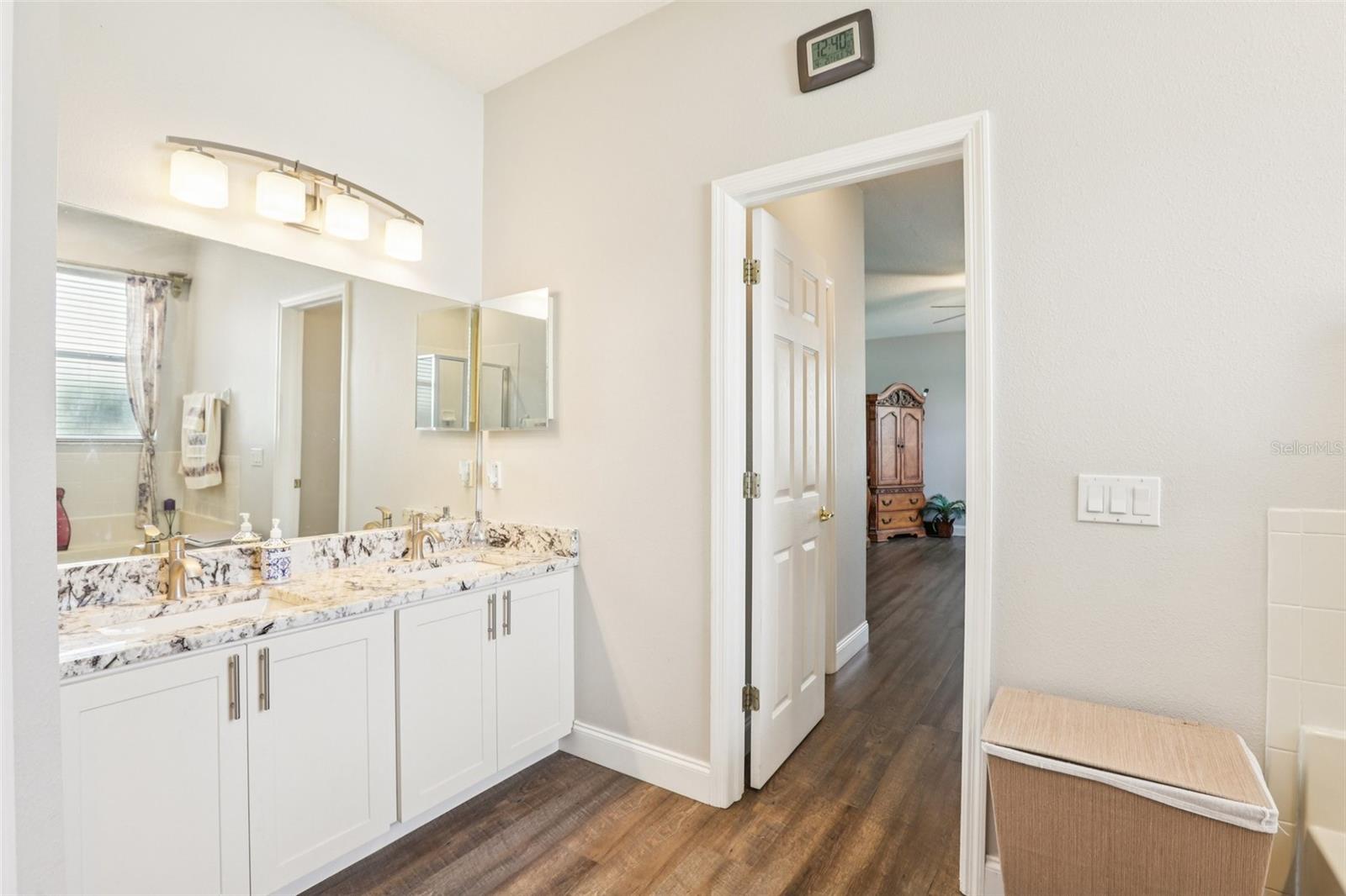 Image 29 of 80 For 5504 Lake Leta Boulevard