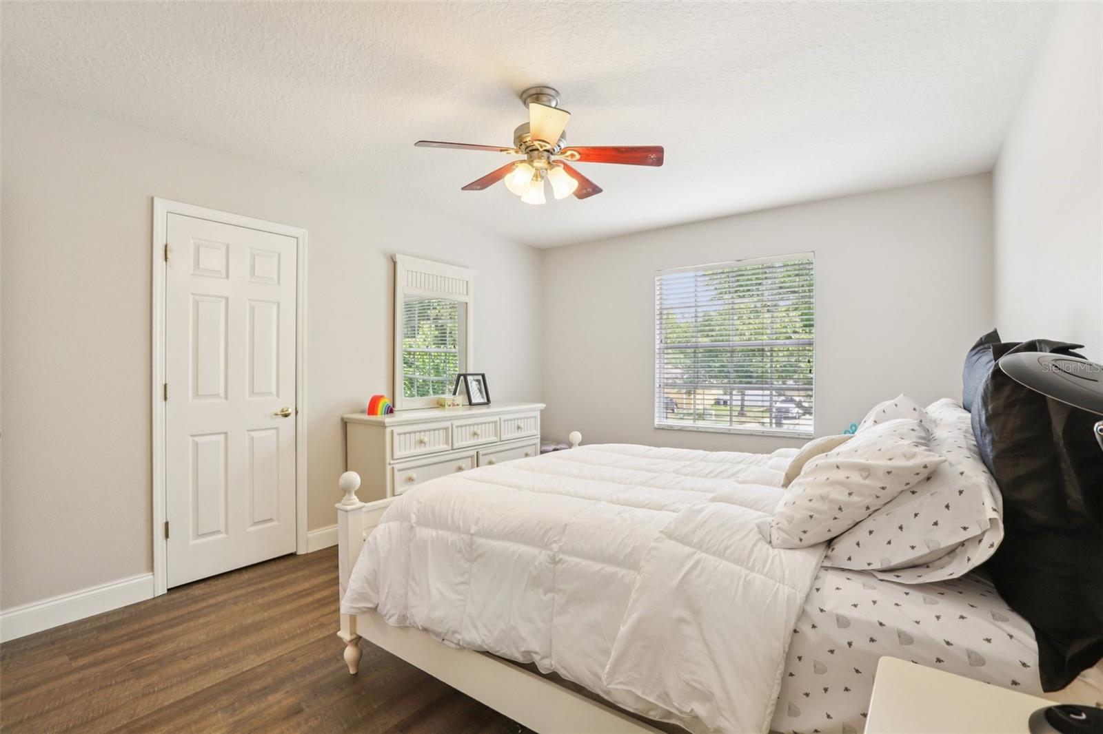 Image 47 of 80 For 5504 Lake Leta Boulevard