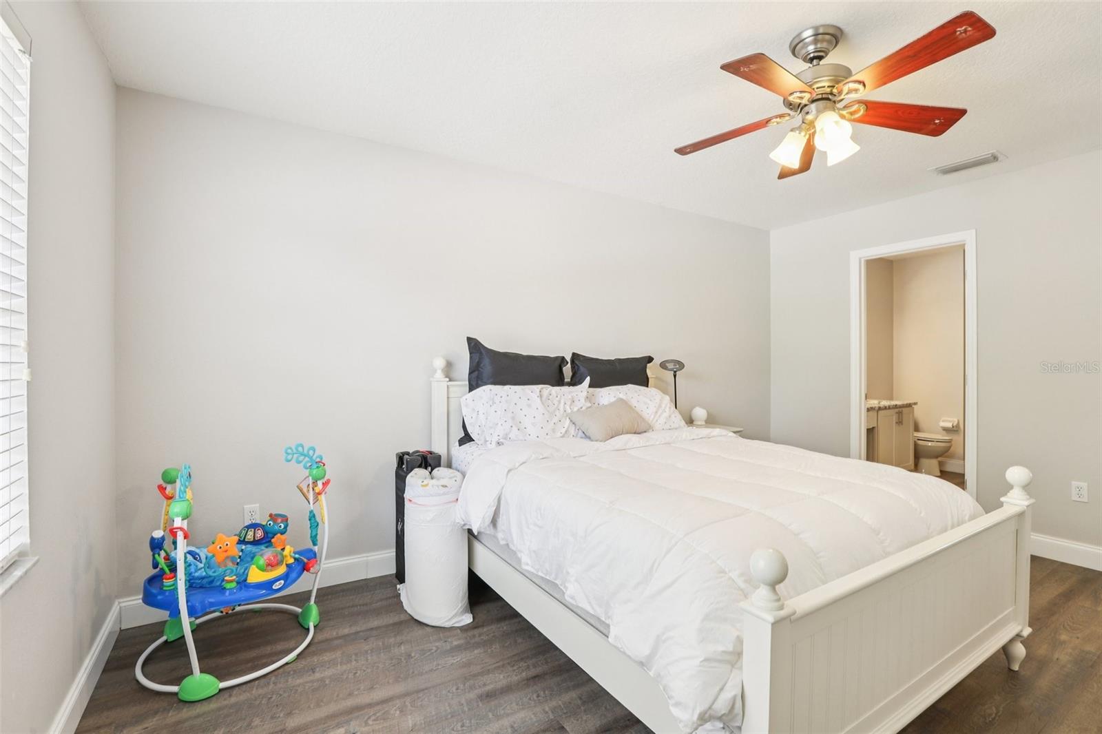 Image 48 of 80 For 5504 Lake Leta Boulevard