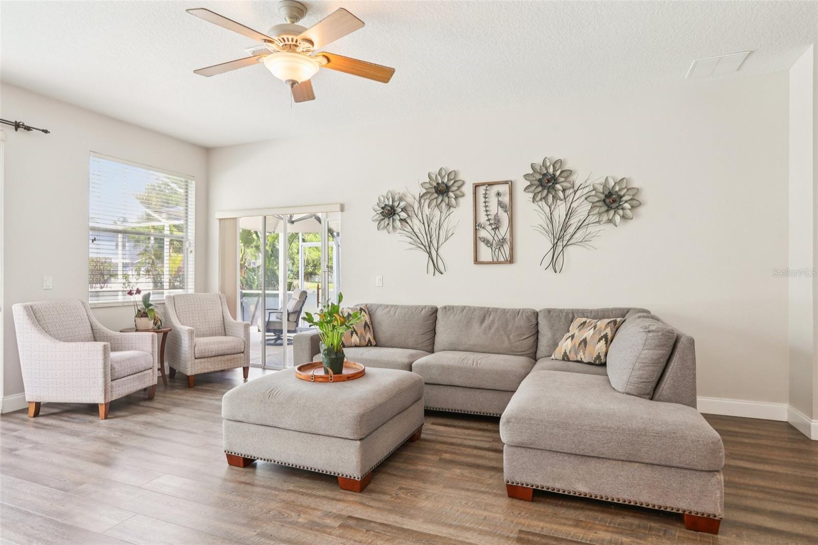 Image 8 of 80 For 5504 Lake Leta Boulevard