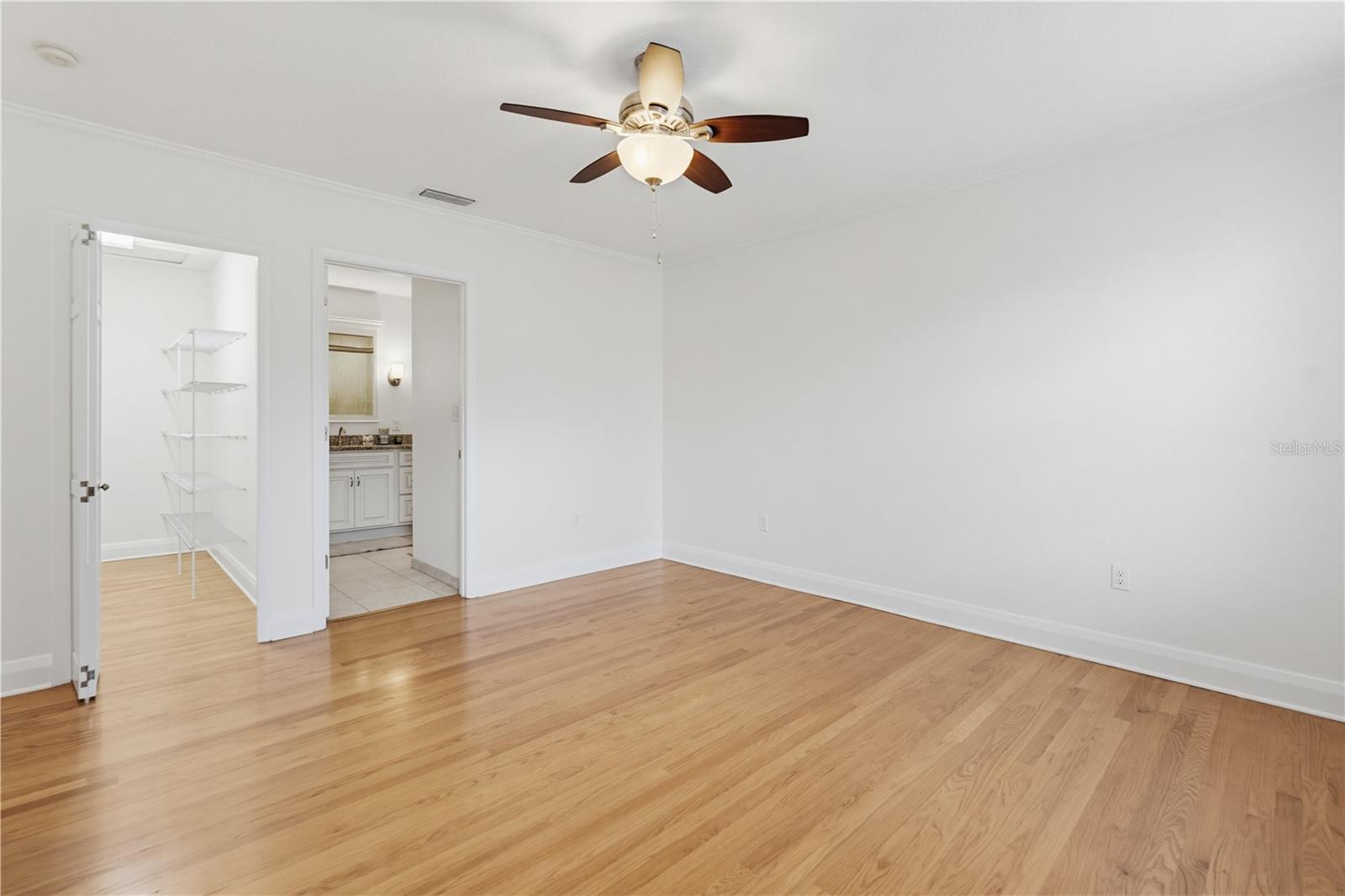 Image 19 of 45 For 112 Himes Avenue