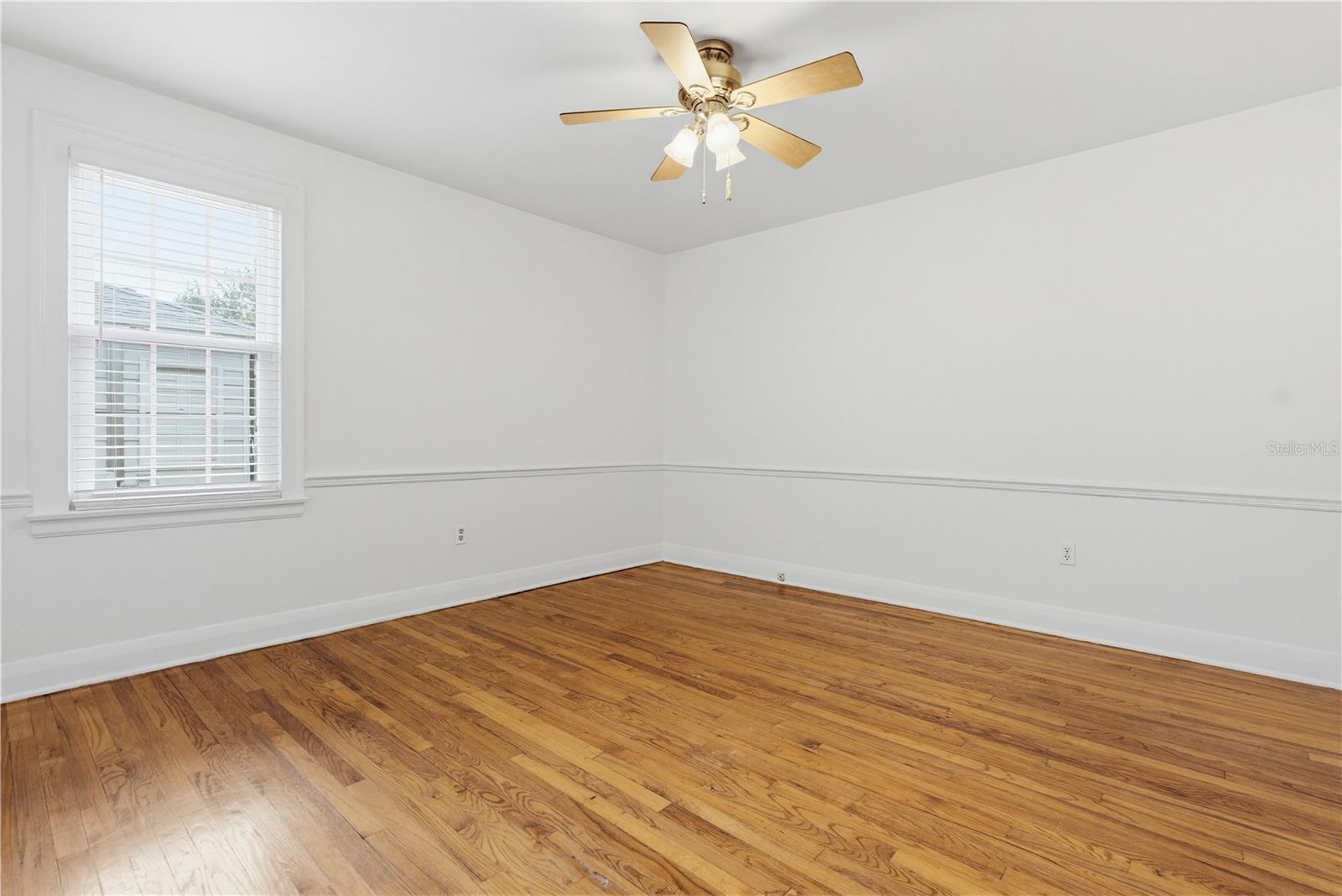 Image 25 of 45 For 112 Himes Avenue