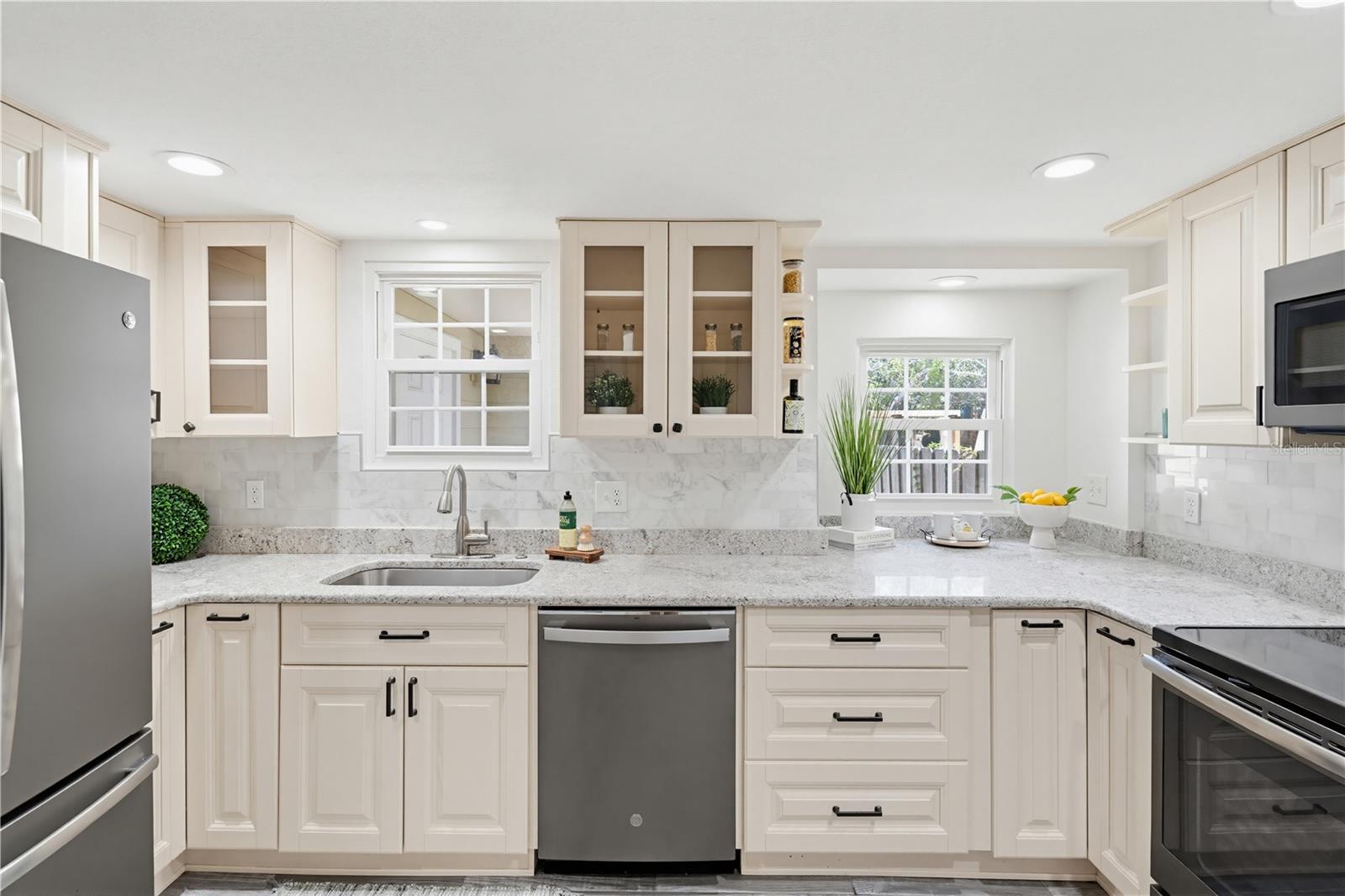 Image 9 of 45 For 112 Himes Avenue