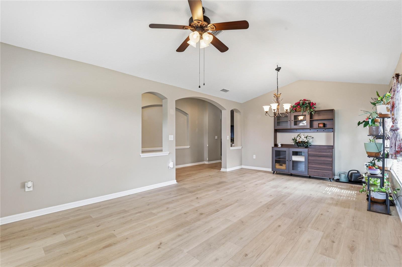 Image 10 of 60 For 34139 Spring Oak Trail