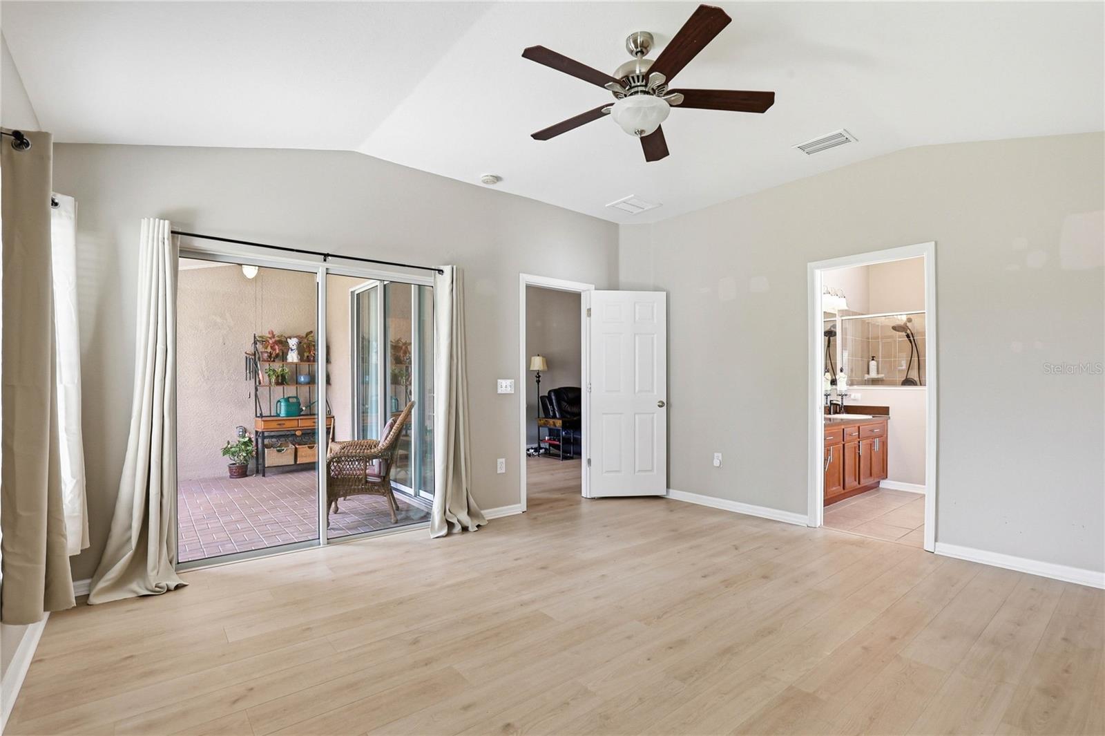 Image 27 of 60 For 34139 Spring Oak Trail