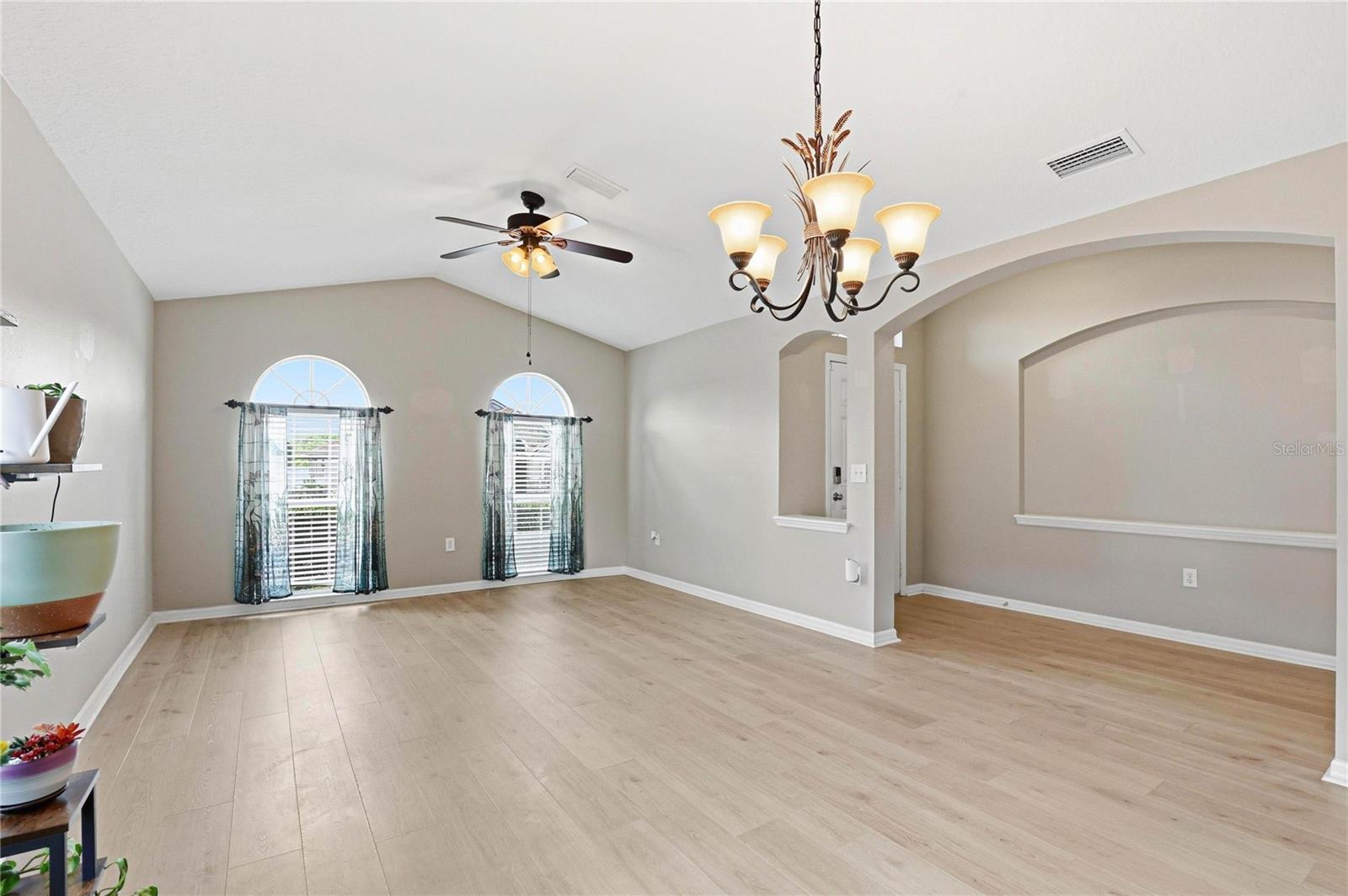 Image 9 of 60 For 34139 Spring Oak Trail