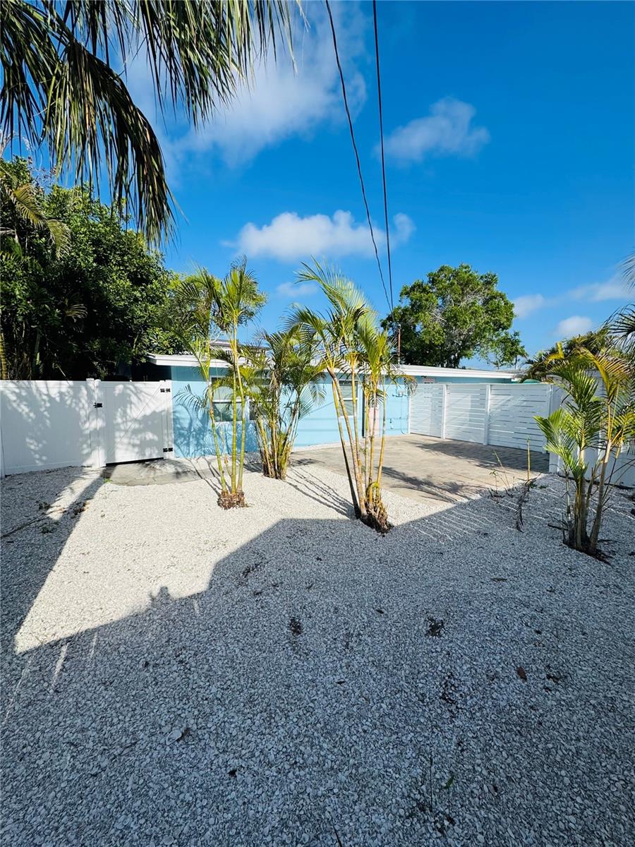 Image 15 of 43 For 2812 Miriam Street S