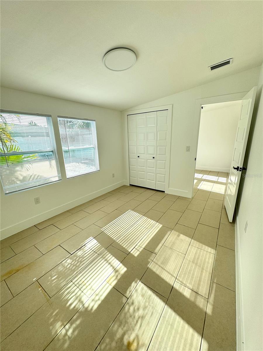 Image 28 of 43 For 2812 Miriam Street S