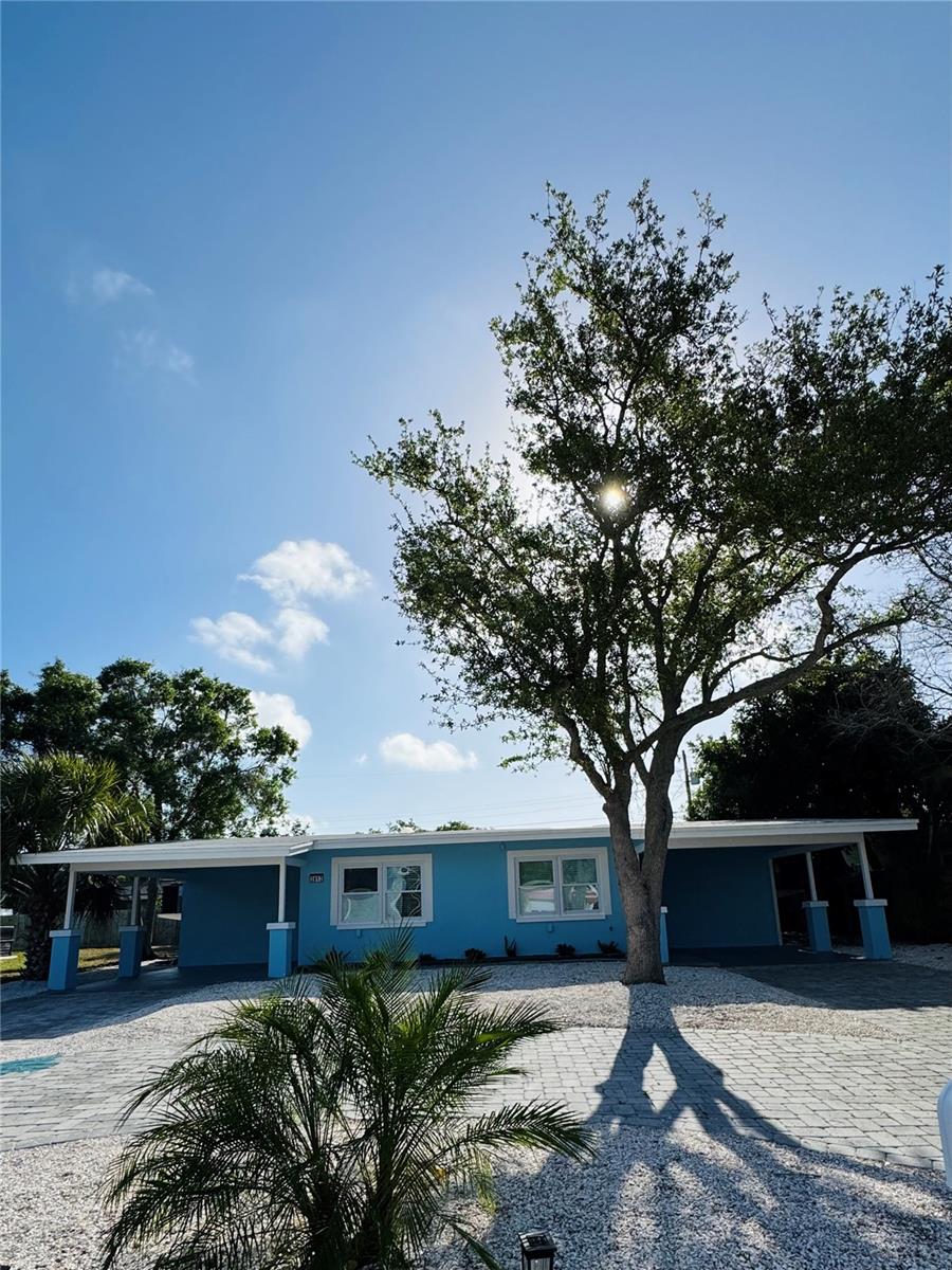 Image 36 of 43 For 2812 Miriam Street S