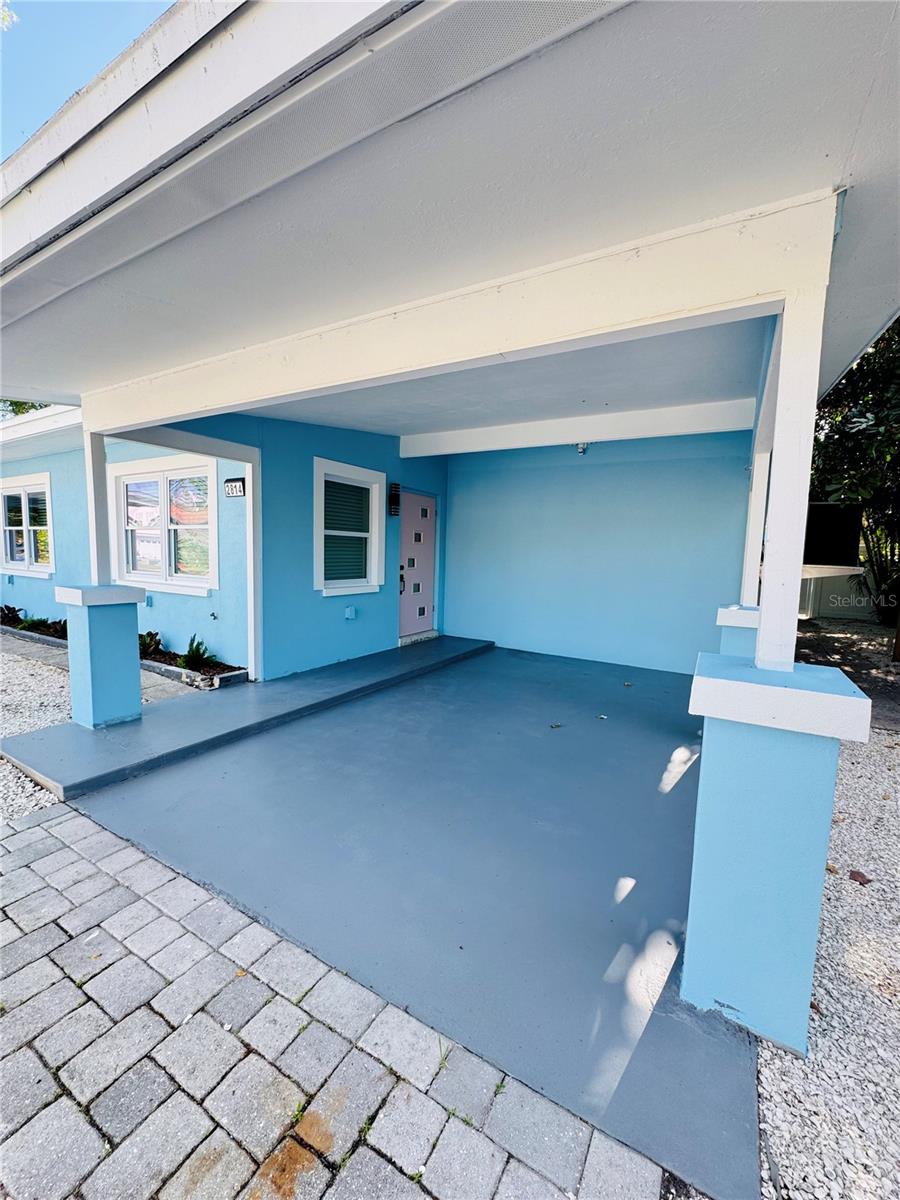 Image 4 of 43 For 2812 Miriam Street S