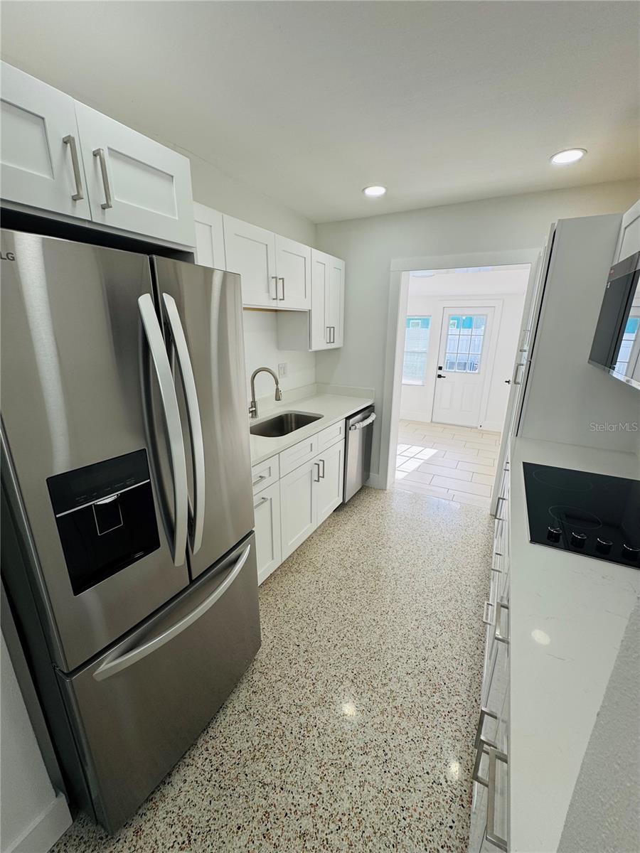 Image 6 of 43 For 2812 Miriam Street S