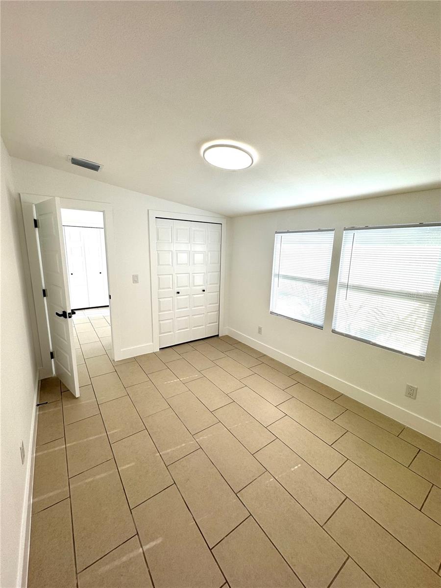 Image 8 of 43 For 2812 Miriam Street S