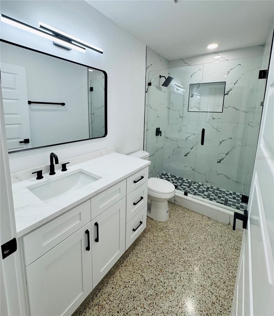 Image 9 of 43 For 2812 Miriam Street S