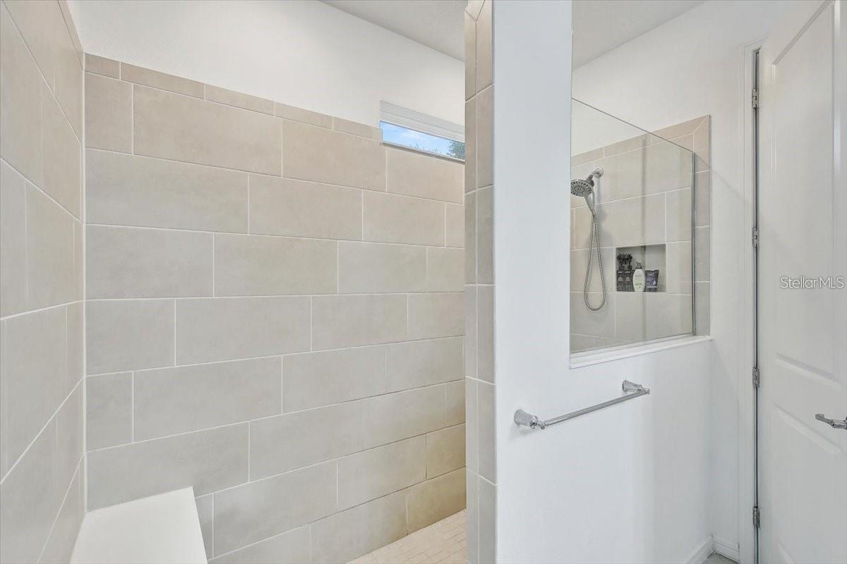 Image 22 of 39 For 2824 Quail Crest Court