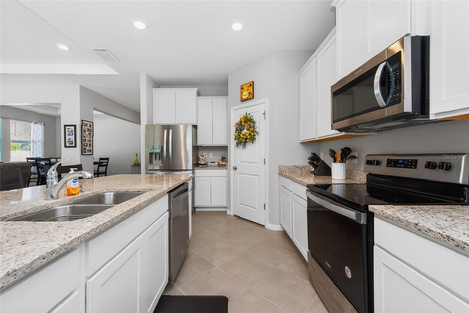 Image 6 of 45 For 12512 Brick Cobblestone Drive