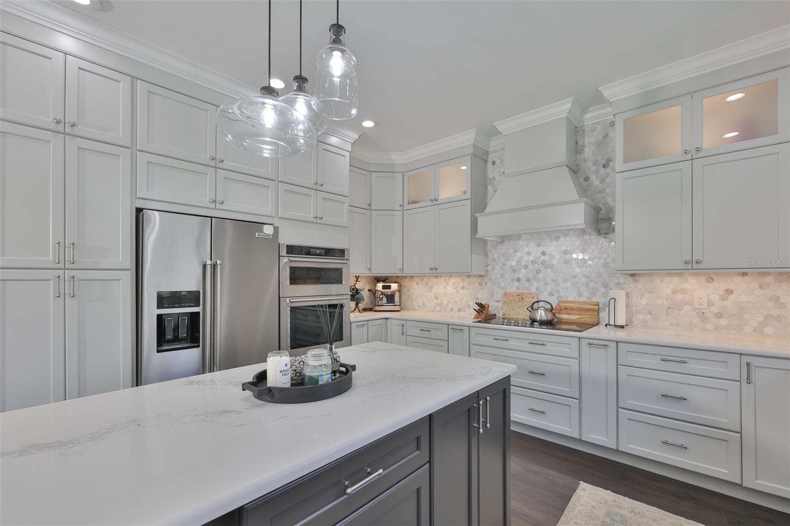 Image 25 of 56 For 3609 San Luis Street