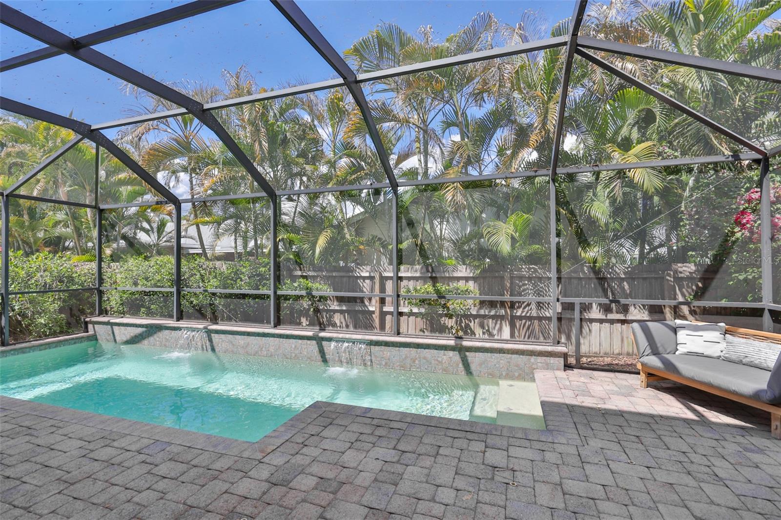 Image 7 of 56 For 3609 San Luis Street