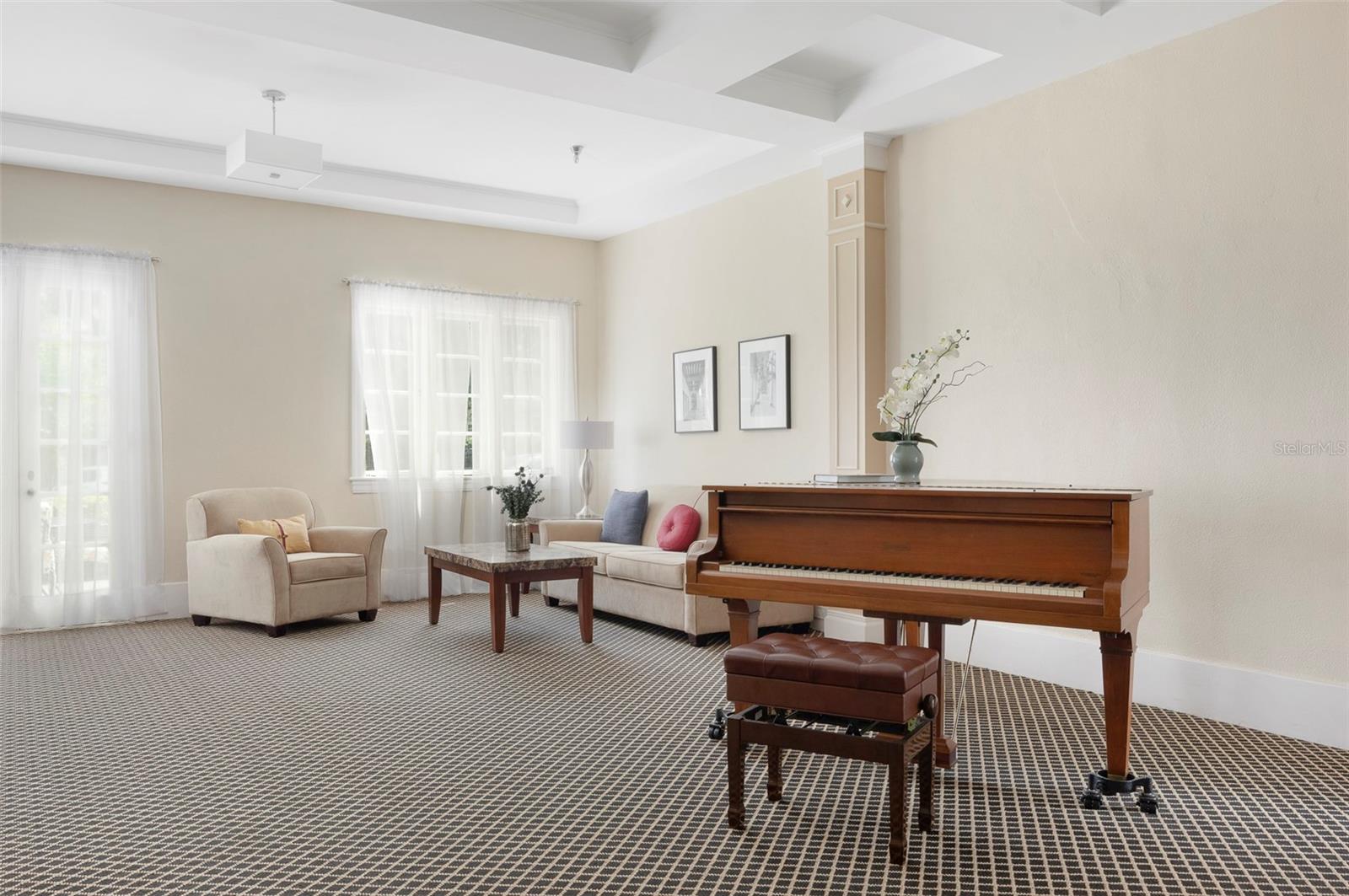 Image 21 of 29 For 219 4th Avenue N 202