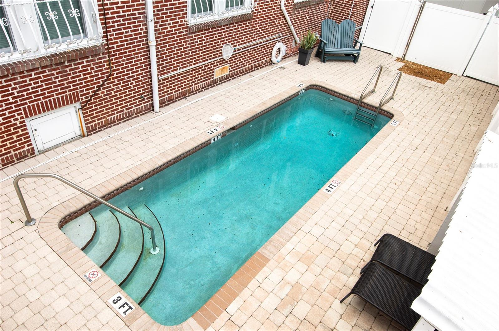 Image 24 of 29 For 219 4th Avenue N 202