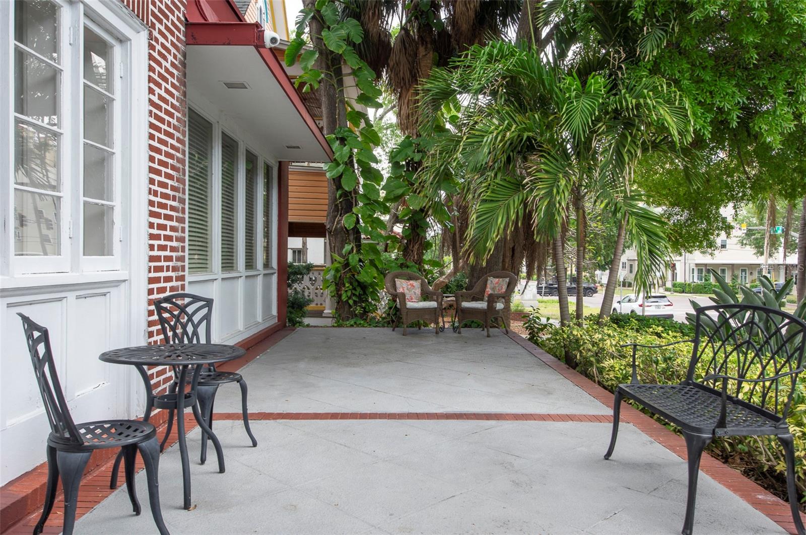 Image 26 of 29 For 219 4th Avenue N 202