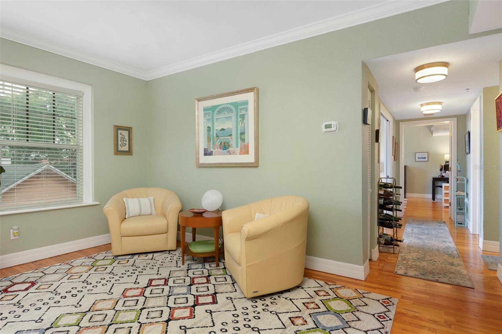 Image 6 of 29 For 219 4th Avenue N 202