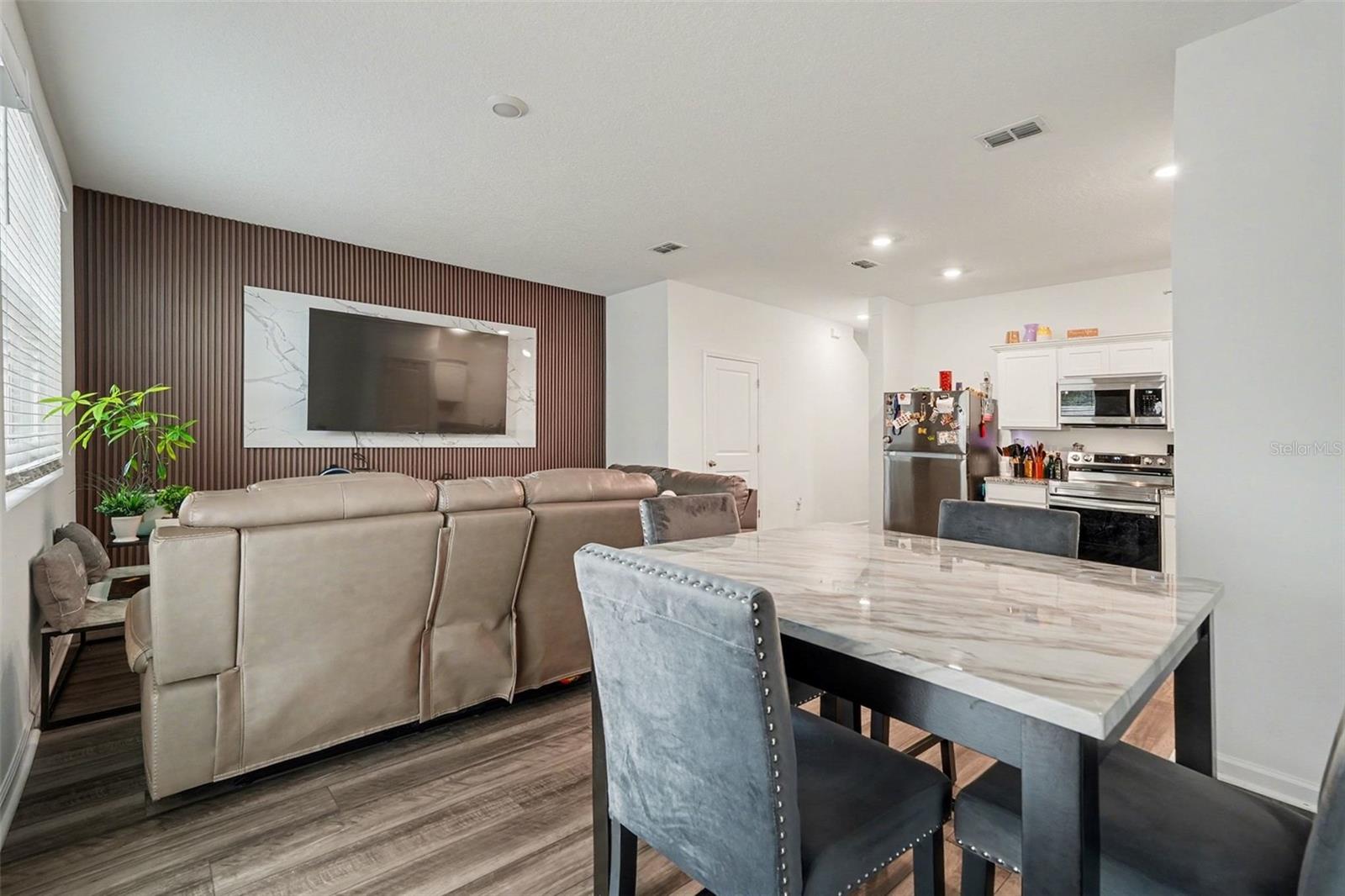 Image 10 of 30 For 6203 Daerr Ridge Street