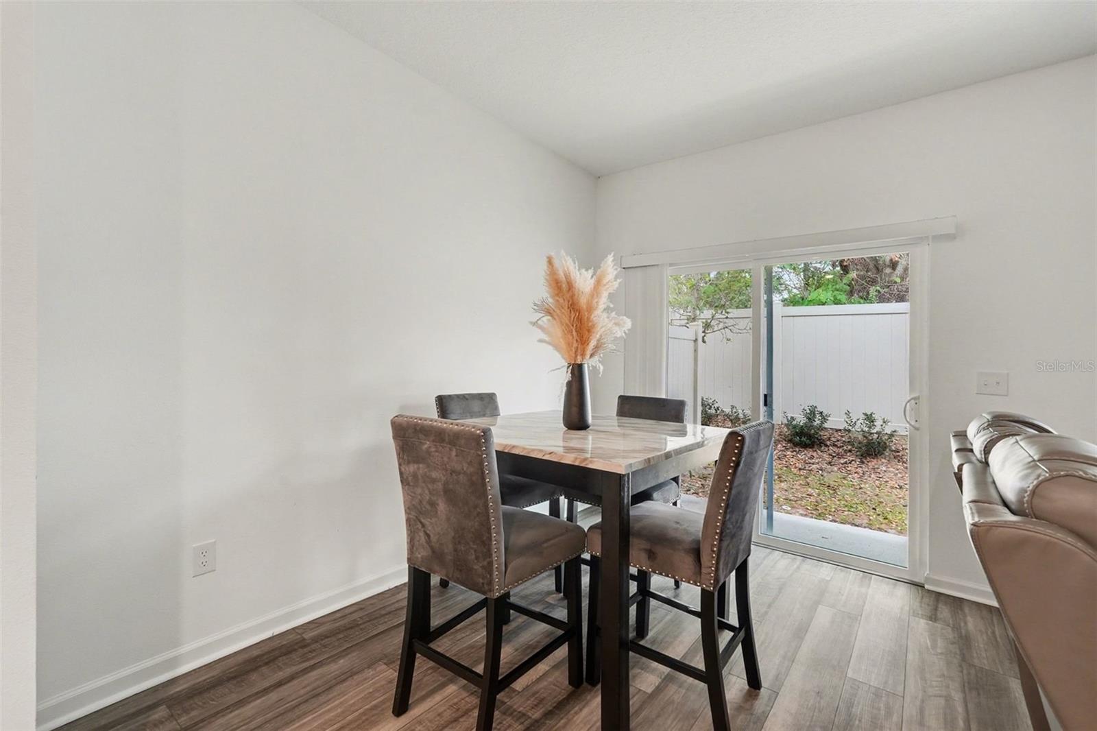 Image 11 of 30 For 6203 Daerr Ridge Street