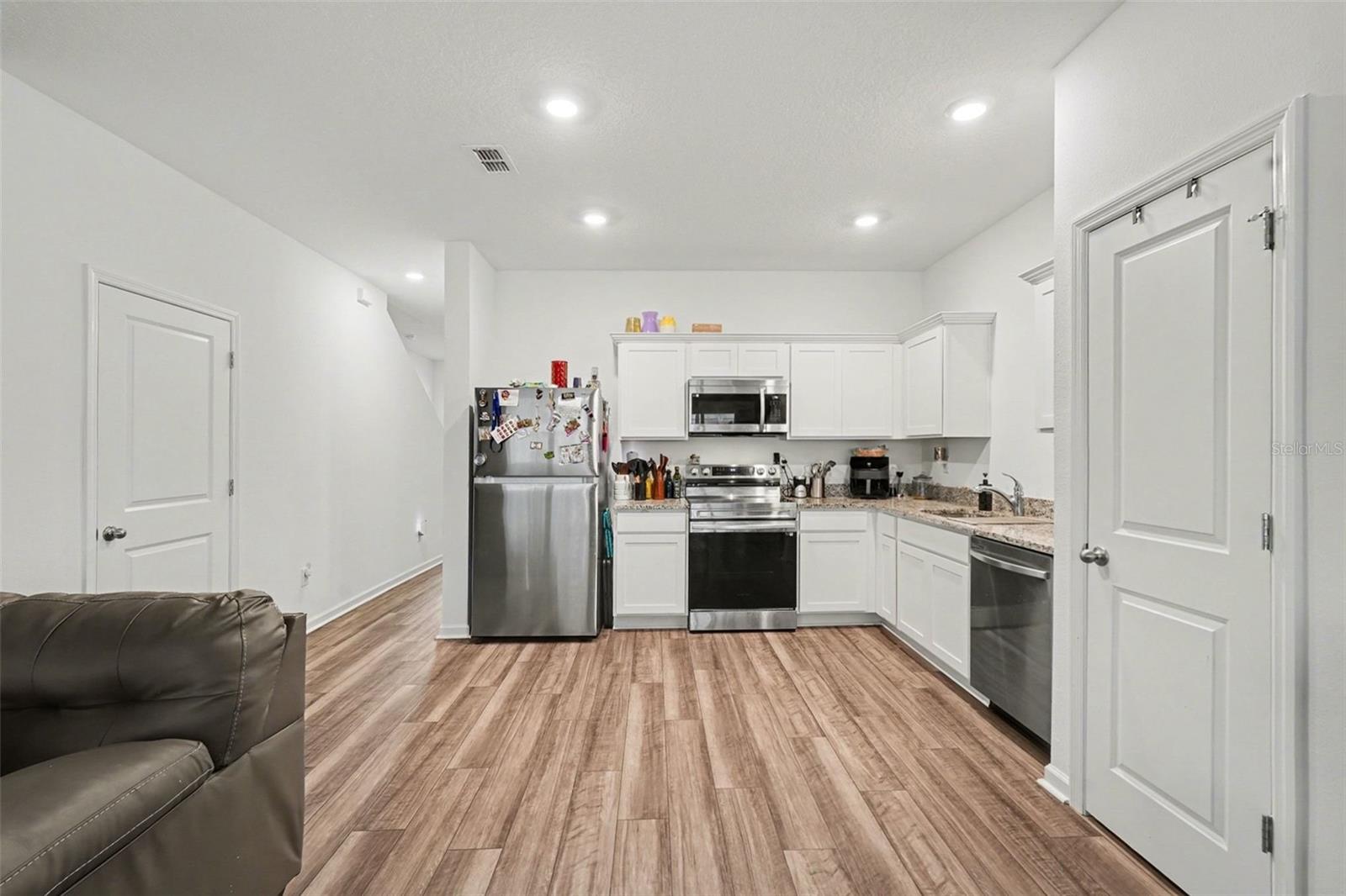 Image 14 of 30 For 6203 Daerr Ridge Street