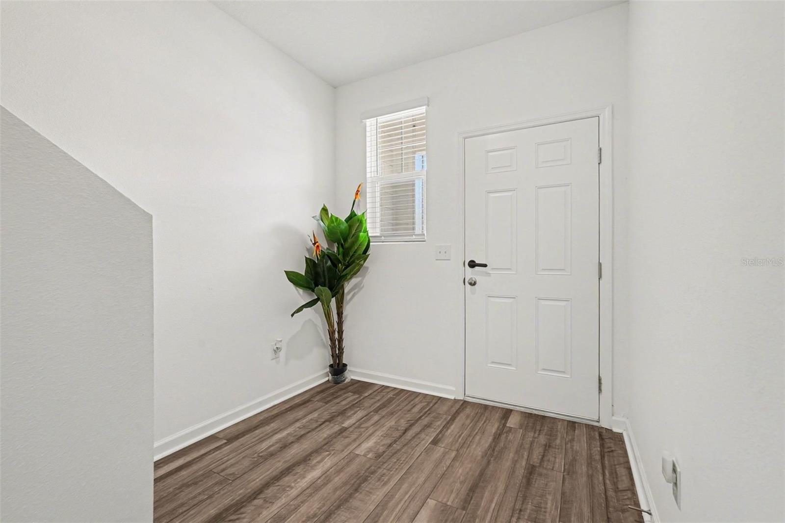 Image 4 of 30 For 6203 Daerr Ridge Street