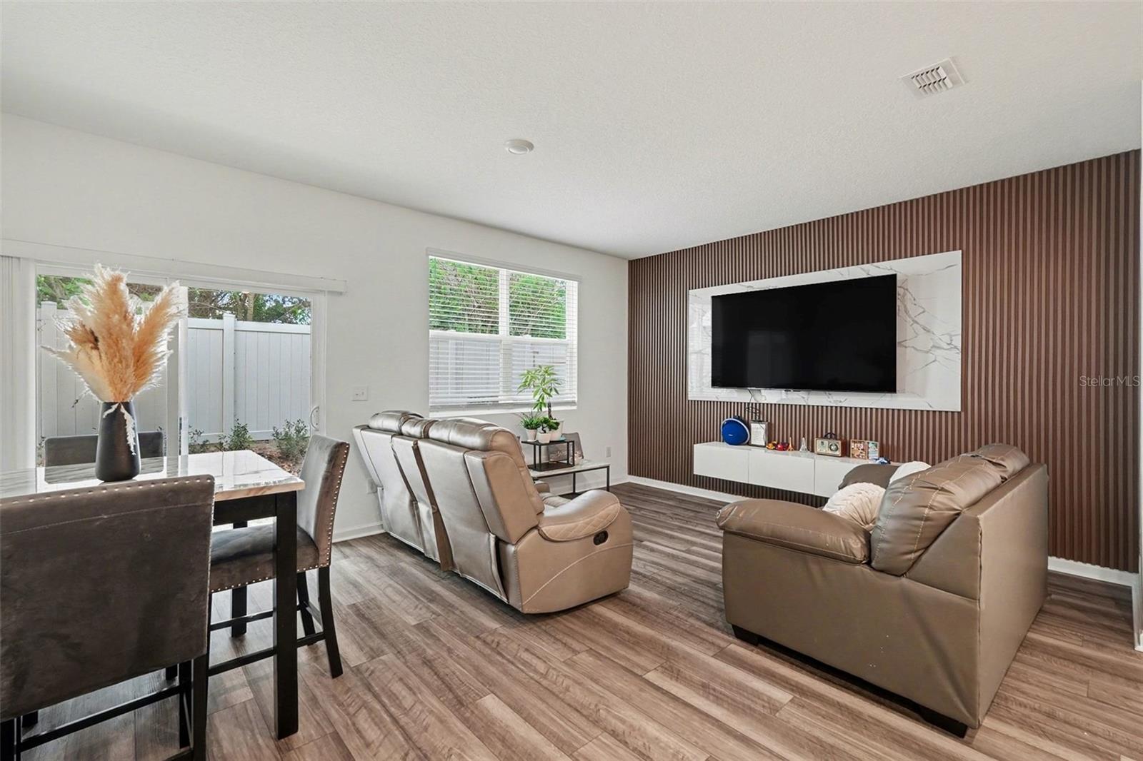 Image 7 of 30 For 6203 Daerr Ridge Street