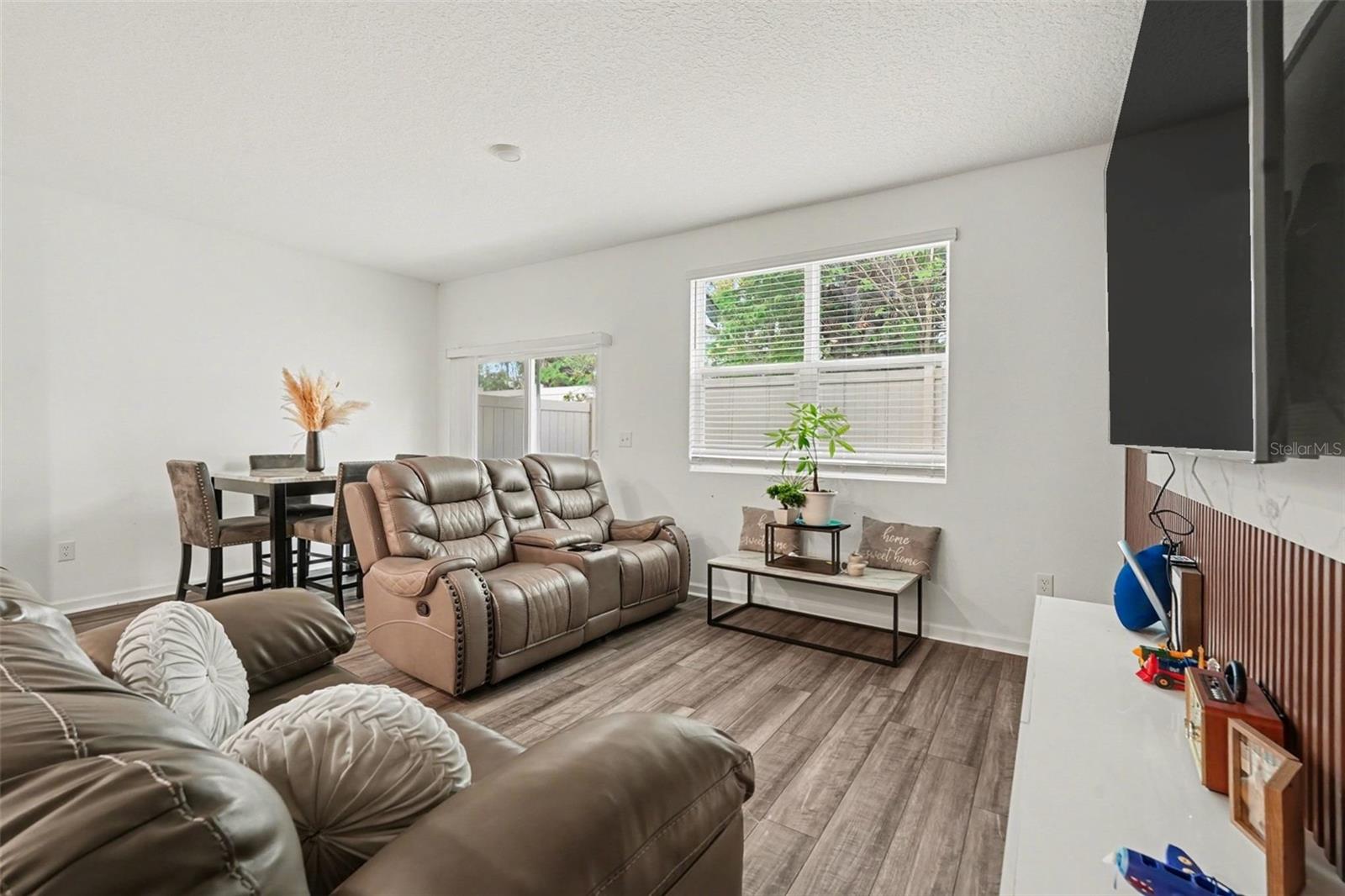 Image 8 of 30 For 6203 Daerr Ridge Street