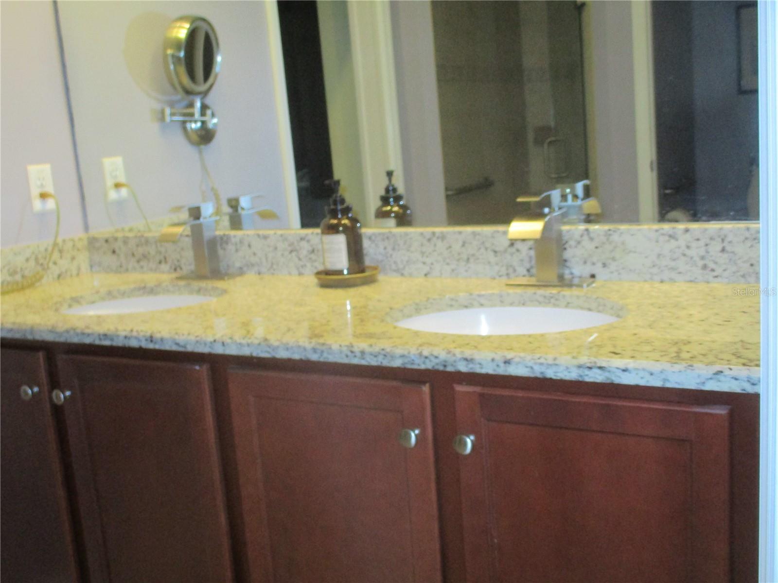 Image 15 of 28 For 2211 Oakley Green Drive