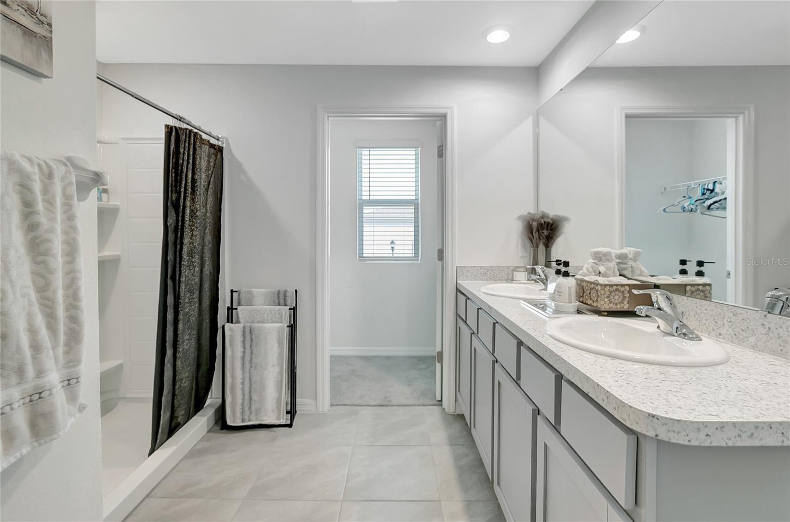 Image 29 of 54 For 7737 Rosewood Garden Loop