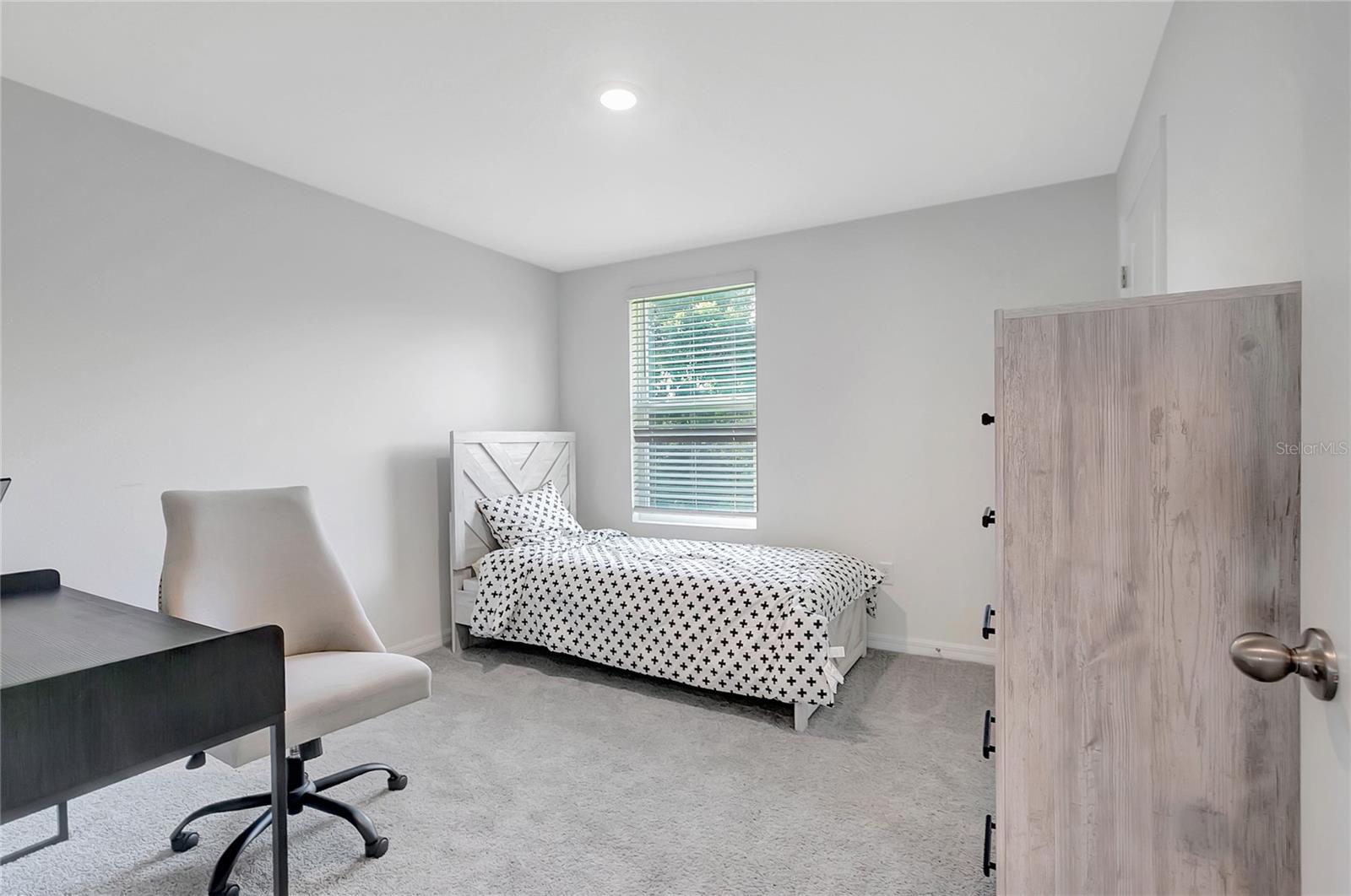 Image 34 of 54 For 7737 Rosewood Garden Loop