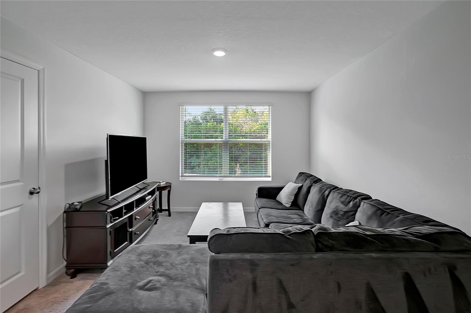 Image 38 of 54 For 7737 Rosewood Garden Loop