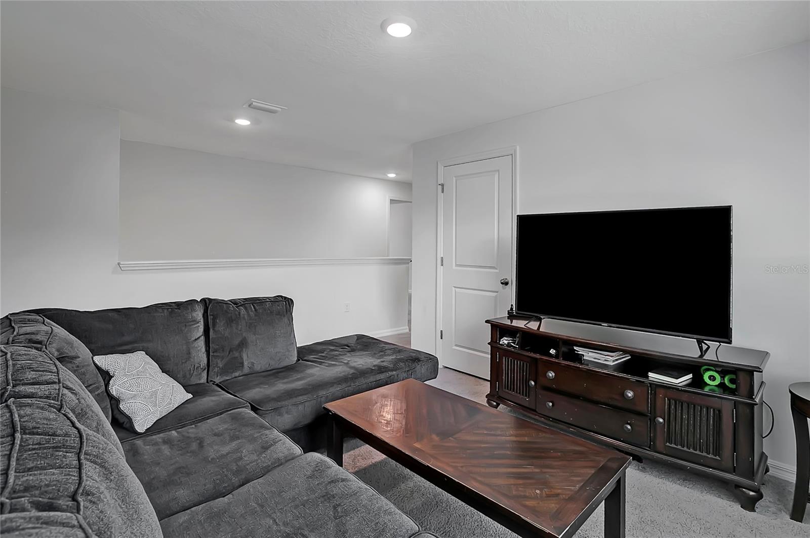 Image 40 of 54 For 7737 Rosewood Garden Loop