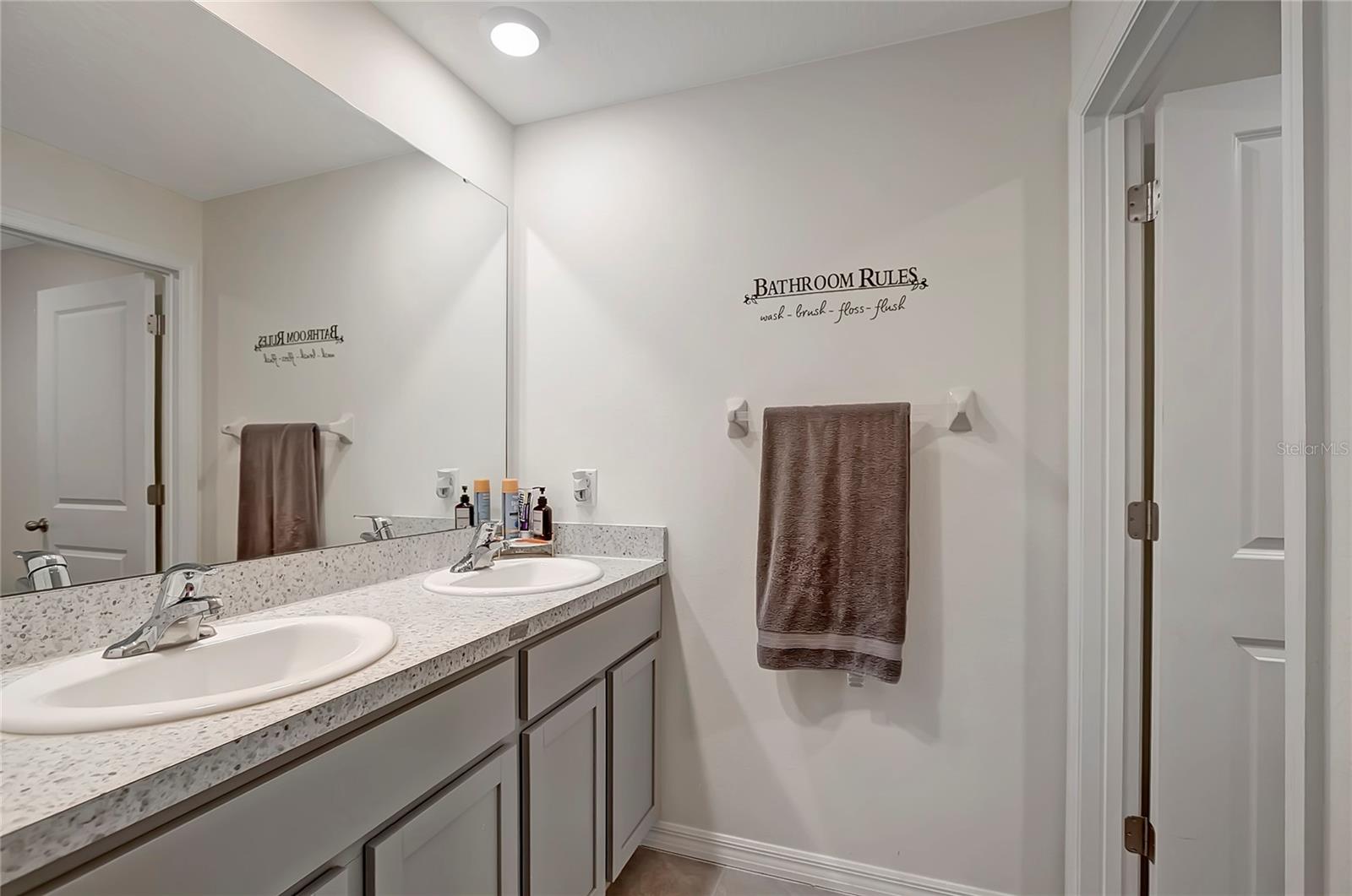 Image 44 of 54 For 7737 Rosewood Garden Loop