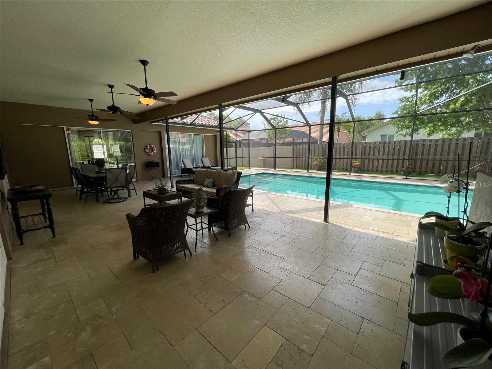 Listing photo id 32 for 2366 Anthony Avenue