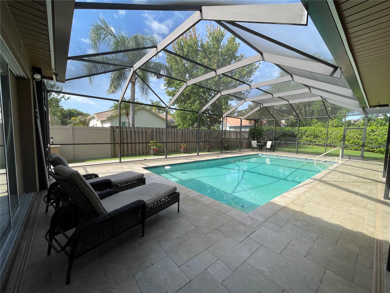 Listing photo id 34 for 2366 Anthony Avenue