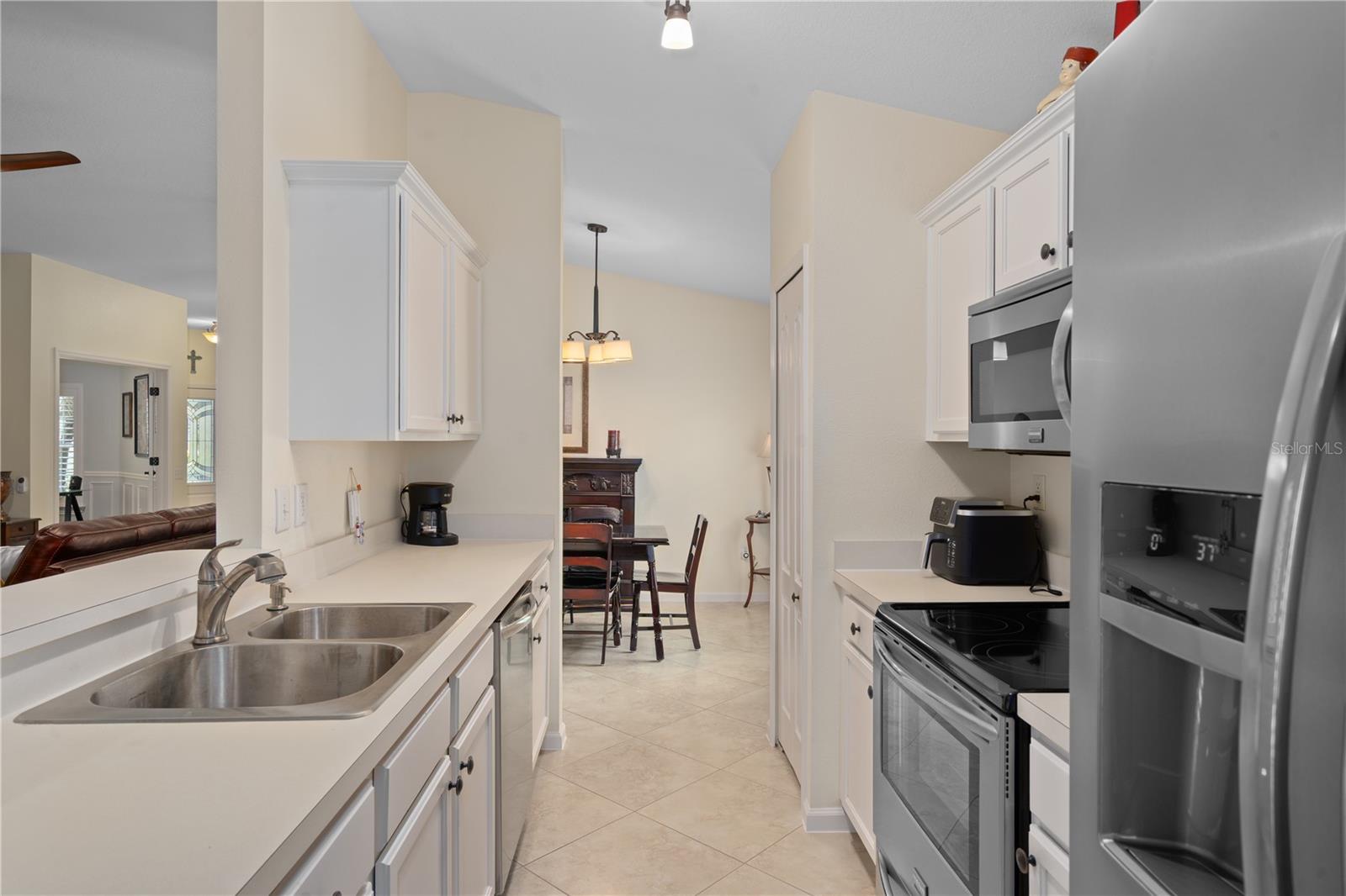 Image 24 of 81 For 5245 Gato Del Sol Circle